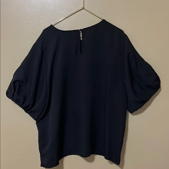 Vince Camuto Elegant Black Women's Top - Picture 4 of 5